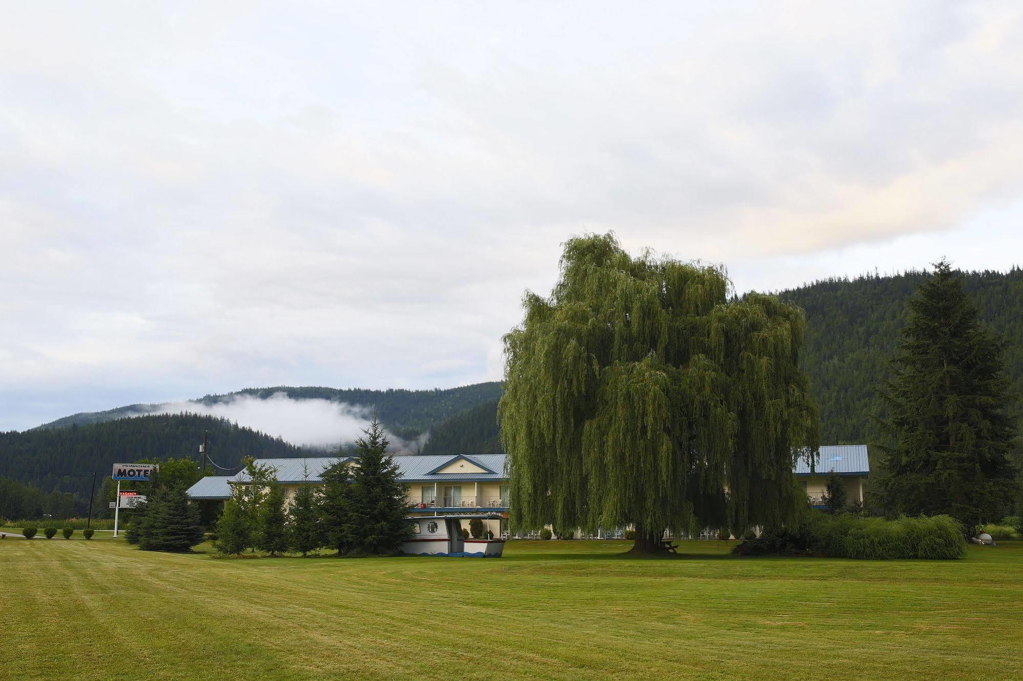 Monashee Motel 시카무스 외부 사진