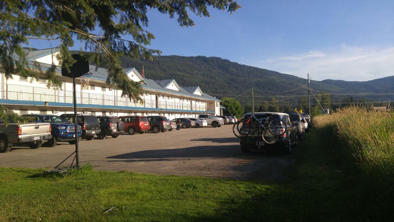 Monashee Motel 시카무스 외부 사진